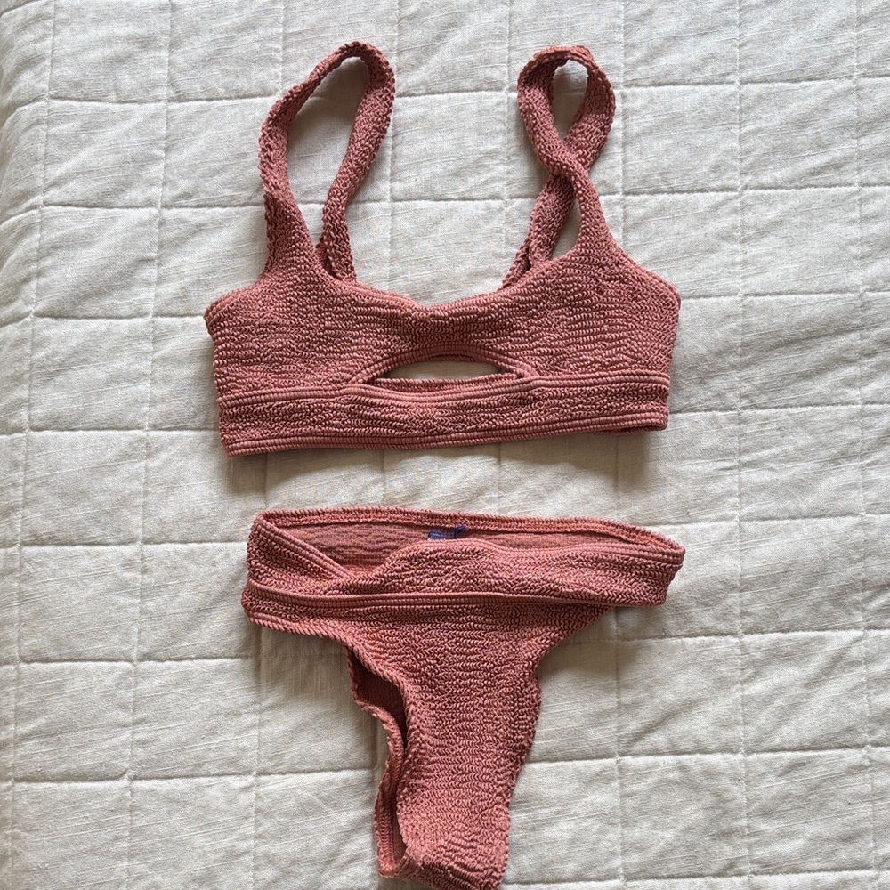 bond-eye Textured Pink Bikini Set